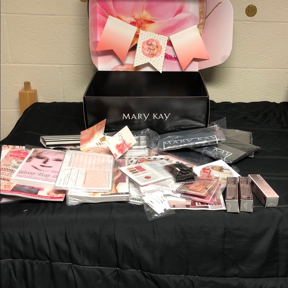 Mary Kay Starter Box